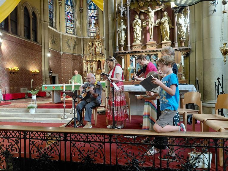 Festliche Eucharistiefeier stärkt Glauben und Zusammenhalt